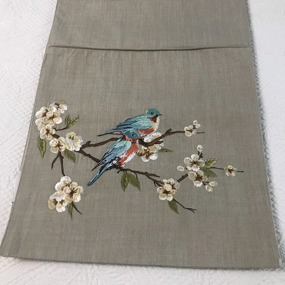 Wellesley Manor Tan Linen Table Runner with Embroidered Birds/Dogwood Tree. NWOT - Picture 8 of 16